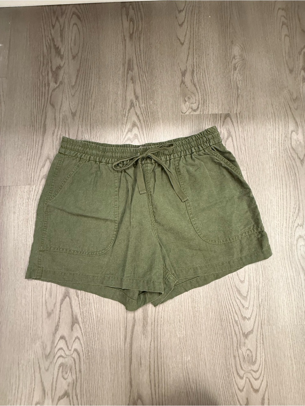 Point Sur JCrew Olive Drawstring Women's Bermuda Shorts Size S